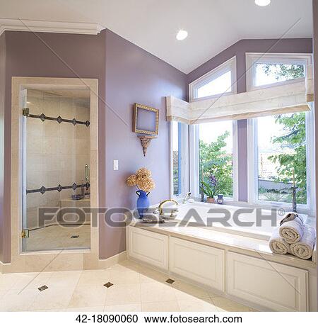 Stock Fotografie - badezimmer, mit, lila, wände 42-18090060 - Suche