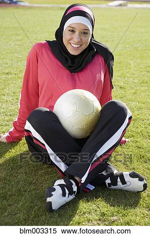 muslimah teenager