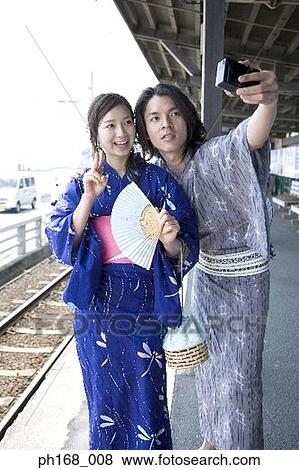 traditional japanese clothing male and female