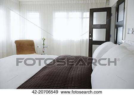 Stockfotografi soveværelse, hos, fuld længde, transparent ...