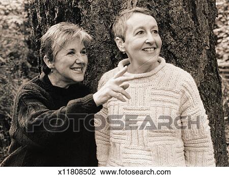 free+mature+lesbian