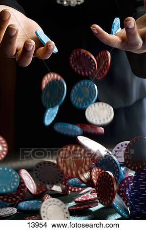 Gambling juice table