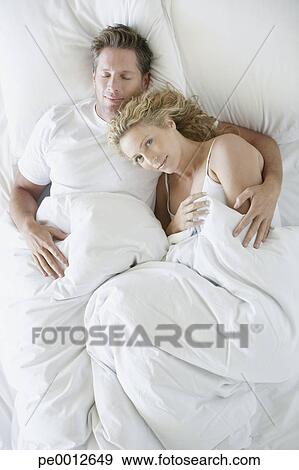 Mann sucht frau zum kuscheln