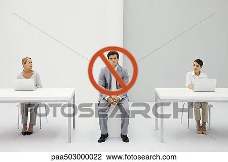 deux femmes et un homme