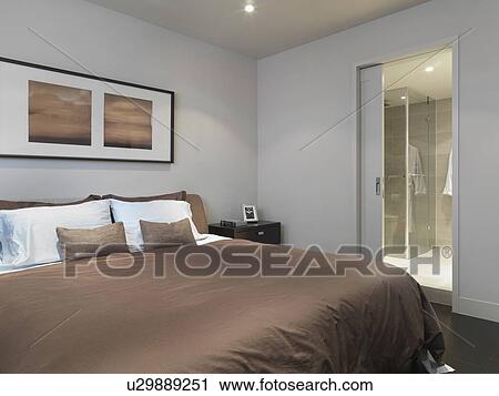 Arkivfotografi brun, seng, inn, minimalistic, soverom u29889251 ...