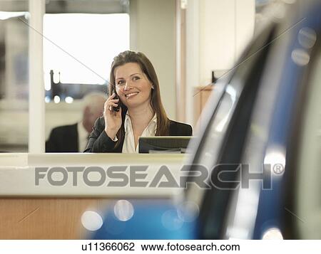 Car dealership receptionist resume
