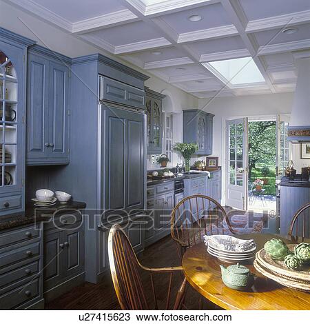 Colección de foto cocina, , clásico, colonial, georgian style ... Estilos de gabinetes cocina colonial