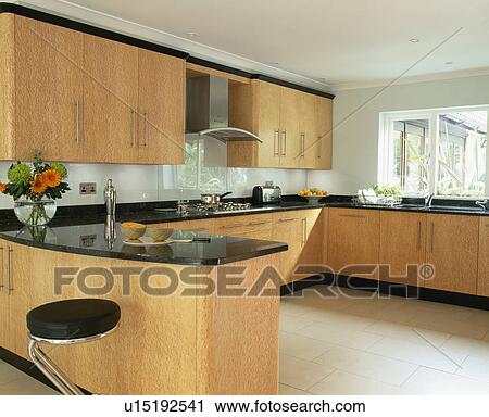Kitchen Tiles Black Worktop stock photography of cream ceramic floor tiles in modern kitchen Kitchen Tiles Black Worktop stock photography of cream ceramic floor tiles in modern kitchen