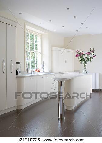 Stock afbeelding grijze, bevloering, in, hippe, witte, keuken ...