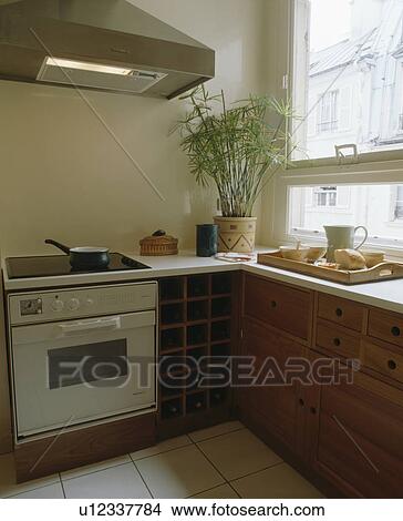 Stock foto verlicht, extractor, ventilator, boven, witte, oven ...