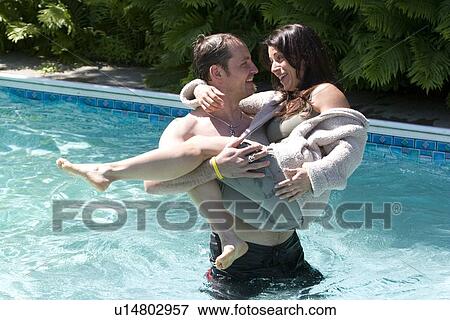 Wife swimming midget foto 32