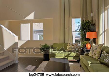 Stock afbeeldingen woonkamer, met, groene, suede, banken ... Groen woonkamer banken