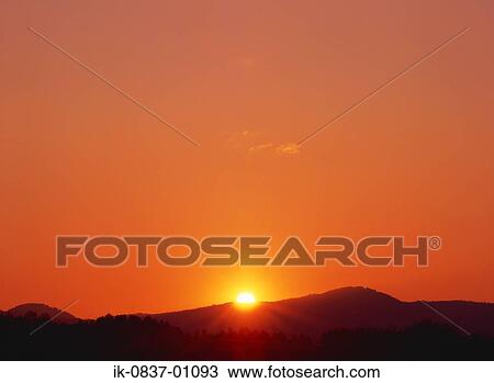 beautiful scenic view of sunset View Large Photo Image Stock Image - beautiful scenic view of sunset. Fotosearch