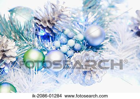 Picture - Christmas Wreath. Fotosearch
