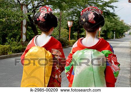 Geisha Wearing Traditional Costume in Kyoto, Japan View Large Photo Image Stock Photo - Geisha Wearing Traditional Costume in Kyoto, Japan. Fotosearch