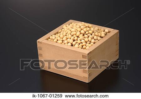 Wooden box with 'Edamame' soybeans View Large Photo Image Stock Photo - Wooden box with 'Edamame' soybeans. Fotosearch