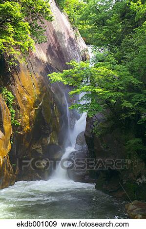 Senga waterfall, Yamanashi Prefecture View Large Photo Image Stock Photo - Senga waterfall, Yamanashi Prefecture. Fotosearch