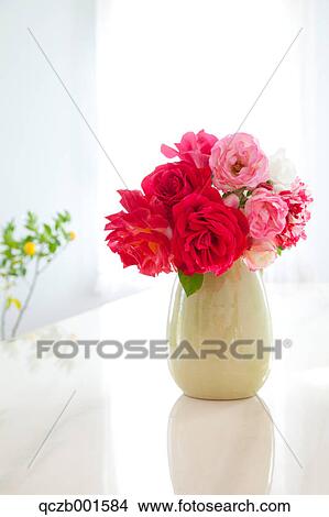 Roses in a vase View Large Photo Image Picture - Roses in a vase. Fotosearch