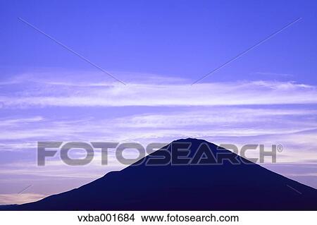 Picture - Mount Fuji at sunset, Shizuoka Prefecture. Fotosearch