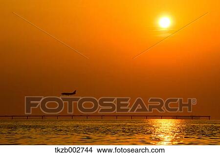 Picture - Sea at sunset. Fotosearch