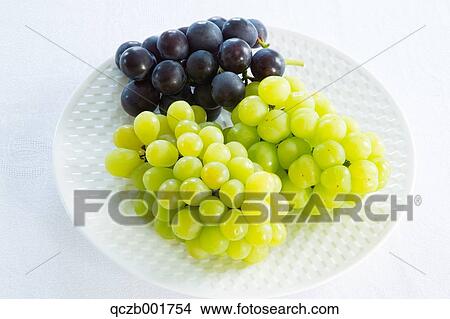 Grapes View Large Photo Image Picture - Grapes. Fotosearch
