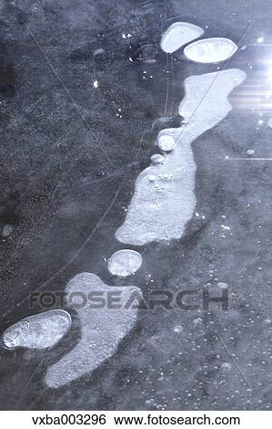 Lake Yamanaka, Yamanashi Prefecture, Japan View Large Photo Image Stock Photograph - Lake Yamanaka, Yamanashi Prefecture, Japan. Fotosearch