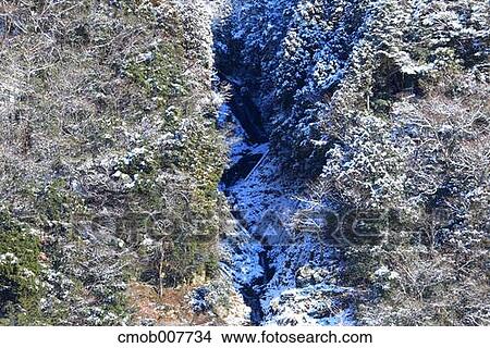 Rennyo Waterfall, Kyoto, Japan View Large Photo Image Picture - Rennyo Waterfall, Kyoto, Japan. Fotosearch
