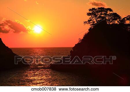 Suruga Bay, Shizuoka Prefecture, Japan View Large Photo Image Stock Photo - Suruga Bay, Shizuoka Prefecture, Japan. Fotosearch