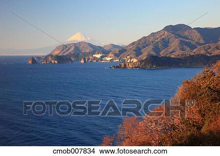 Picture - View of Mount Fuji, Shizuoka Prefecture, Japan. Fotosearch