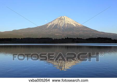View Of Mount Fuji, Shizuoka Prefecture, Japan View Large Photo Image Picture - View Of Mount Fuji, Shizuoka Prefecture, Japan. Fotosearch