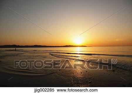 "Fisherman at sea at sunset, Chiba Prefecture, Japan" View Large Photo Image Stock Photography - "Fisherman at sea at sunset, Chiba Prefecture, Japan". Fotosearch
