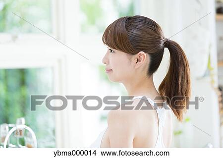 Picture - Attractive young girl portrait. Fotosearch