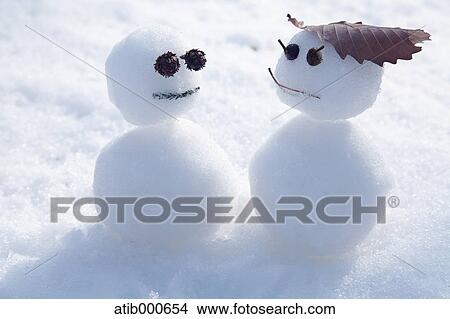 Snowmen View Large Photo Image Picture - Snowmen. Fotosearch