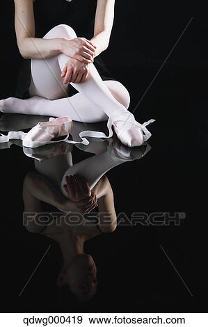 Japanese female dancer View Large Photo Image Stock Photo - Japanese female dancer. Fotosearch