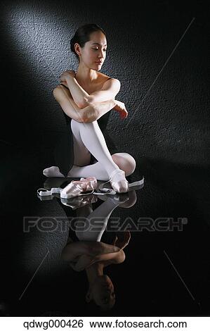 Japanese female dancer View Large Photo Image Stock Photograph - Japanese female dancer. Fotosearch