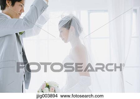 Japanese bride and groom View Large Photo Image Picture - Japanese bride and groom. Fotosearch