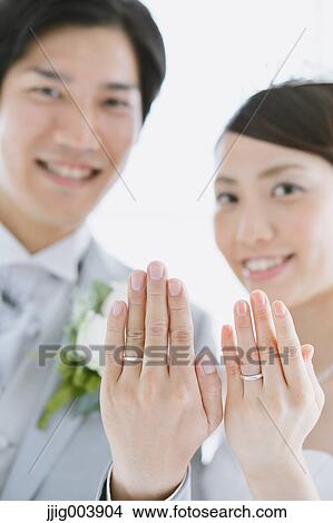 Japanese bride and groom View Large Photo Image Picture - Japanese bride and groom. Fotosearch