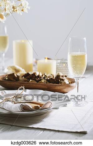 Stock Photograph - Table coordinate. Fotosearch