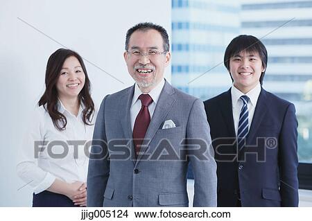 Picture - Japanese businesspeople. Fotosearch