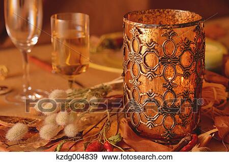 Stock Photo - Table Coordination. Fotosearch