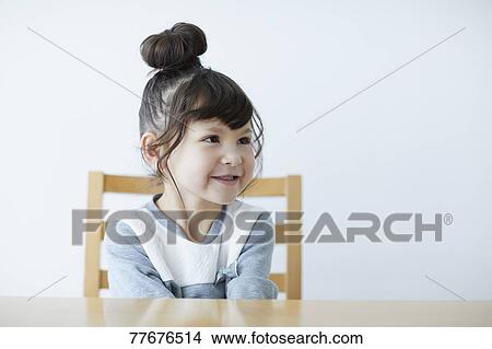Picture - Cute Japanese kid. Fotosearch
