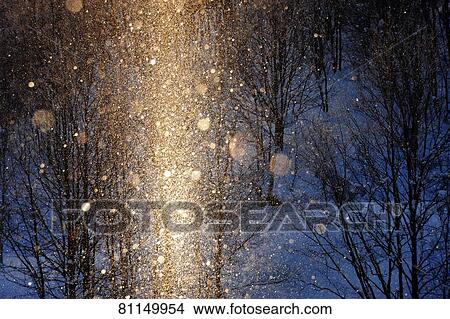 Picture - Diamond dust. Fotosearch