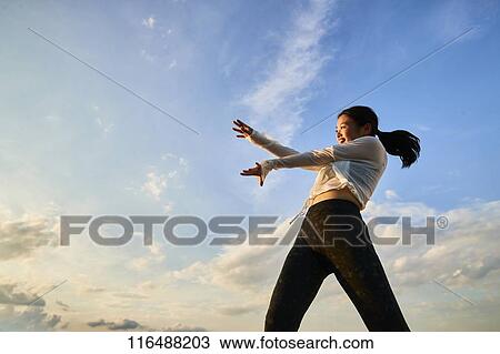Stock Image - Japanese dancer. Fotosearch
