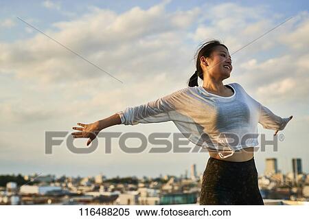 Stock Photography - Japanese dancer. Fotosearch
