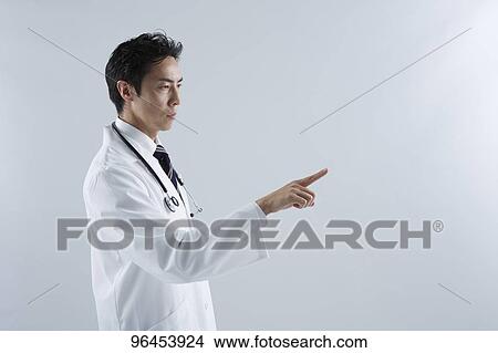 Picture - Japanese doctor. Fotosearch