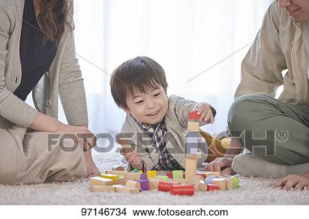 Japanese family View Large Photo Image Picture - Japanese family. Fotosearch