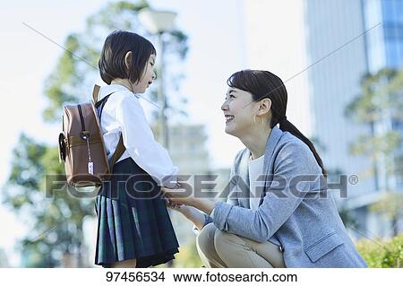 Picture - Japanese mother and kid. Fotosearch