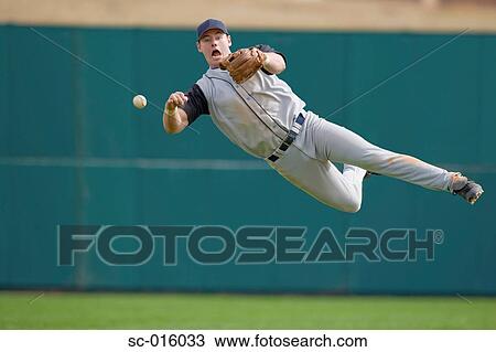 Stock Image - Diving throw. Fotosearch
