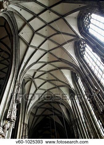 Stock Image - -Sant Stephen's Cathedral- Wien (Austria).. Fotosearch