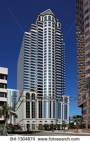 100 North Tampa skyscraper, downtown Tampa, Florida View Large Photo Image Picture - 100 North Tampa skyscraper, downtown Tampa, Florida. Fotosearch